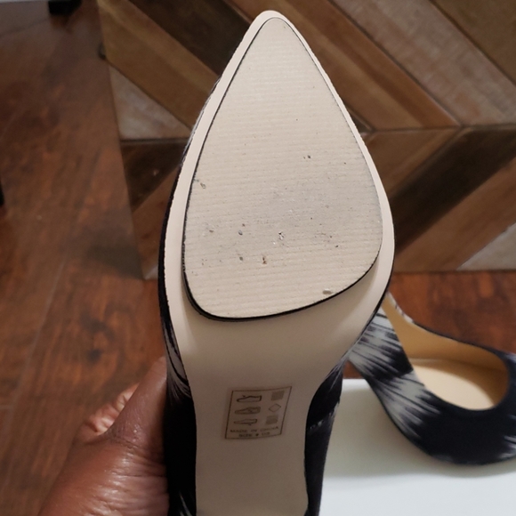 GX By Gwen Stefani Black and White Pumps Size 9 - Picture 7 of 7